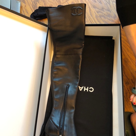 BRAND NEW - Chanel - Thigh-high Leather Boots - Picture 2 of 8